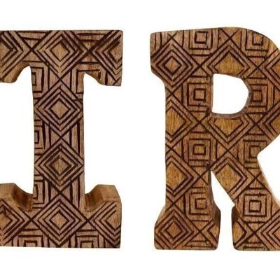 Ragazza di lettere geometriche in legno intagliato a mano