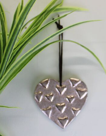 Ornement de coeur en métal argenté à suspendre, 10 cm 2