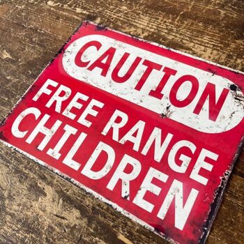 Panneau en métal vintage - Panneau mural Attention Free Range pour enfants 3