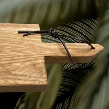 Planche à découper faite main, pour servir des tapas - bois de chêne - 52x18x2,7cm 2
