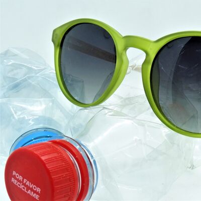 Sunglasses sun recycled pet- green