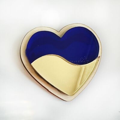 Protest pin Ukraine heart