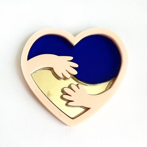 Protest pin Love for Ukraine