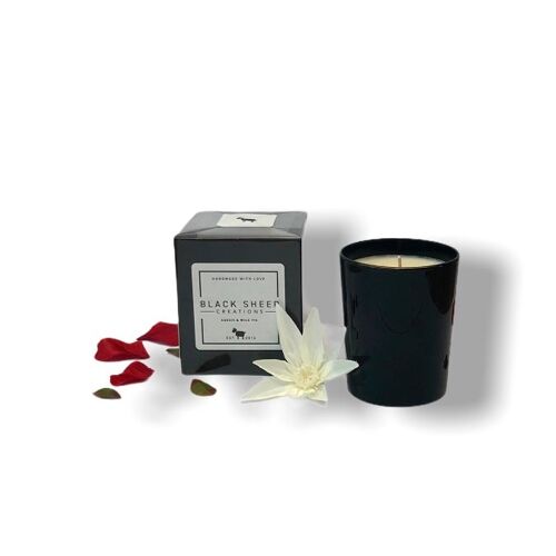 Cassis & Wild Fig Signature Candle - Black Gloss Jar