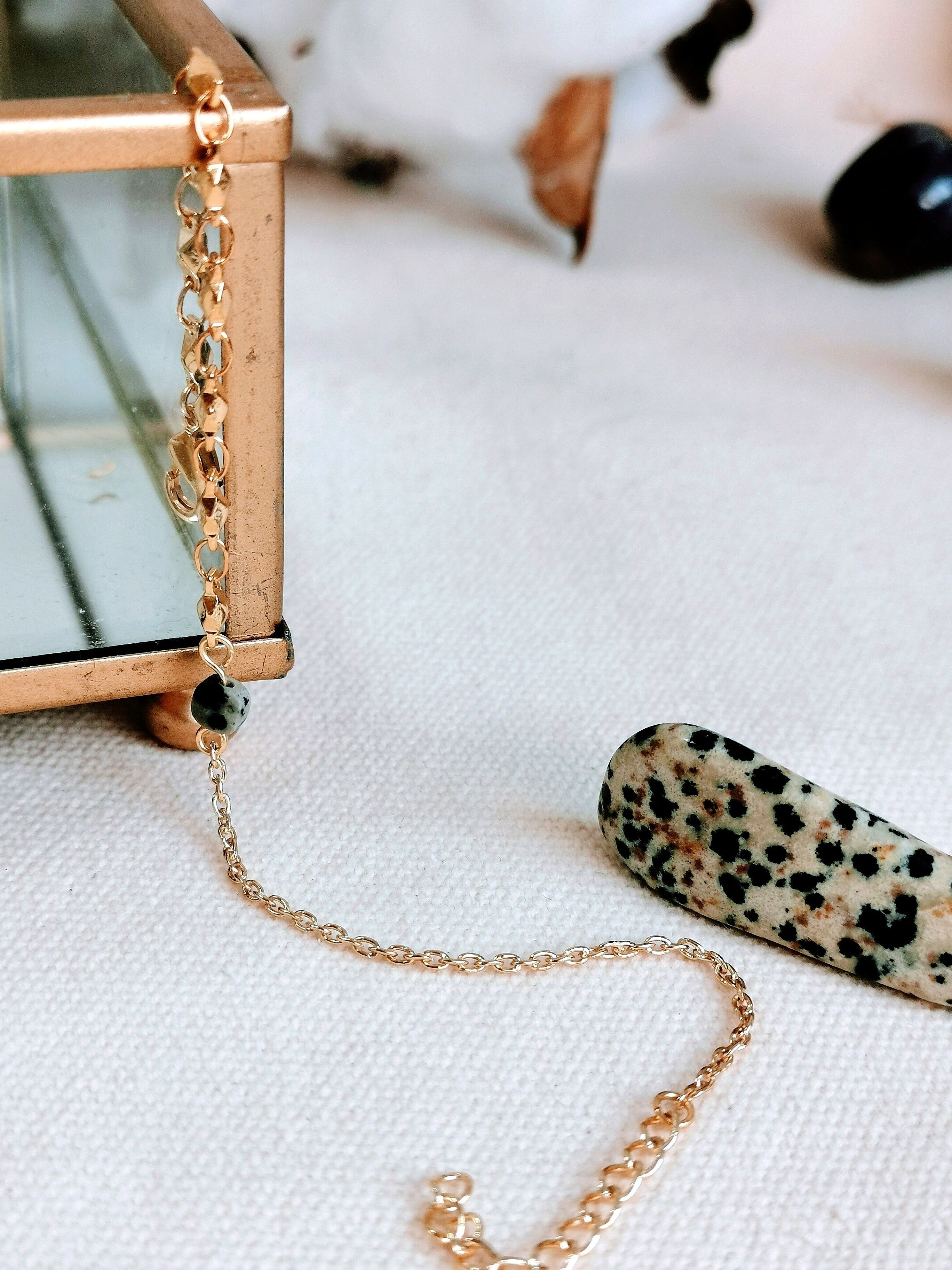 Asymmetrisches Armband LUCIE Dalmatiner Jaspis