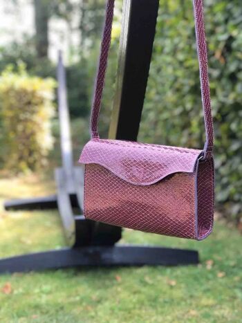 Petit sac à main en cuir violet/rose avec imprimé 1
