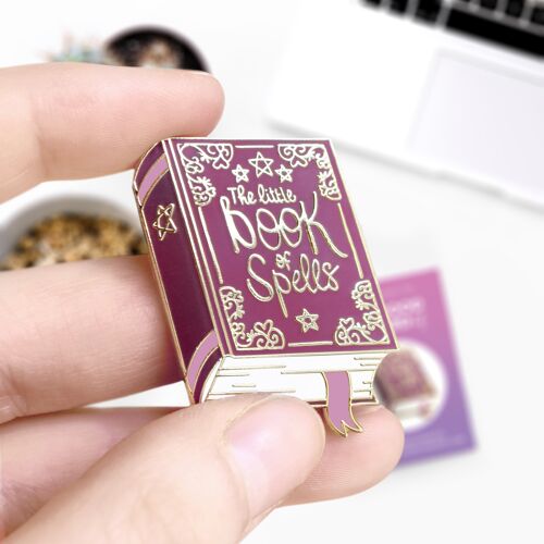 Pin's The Little Book of Spells (sur commande) 50