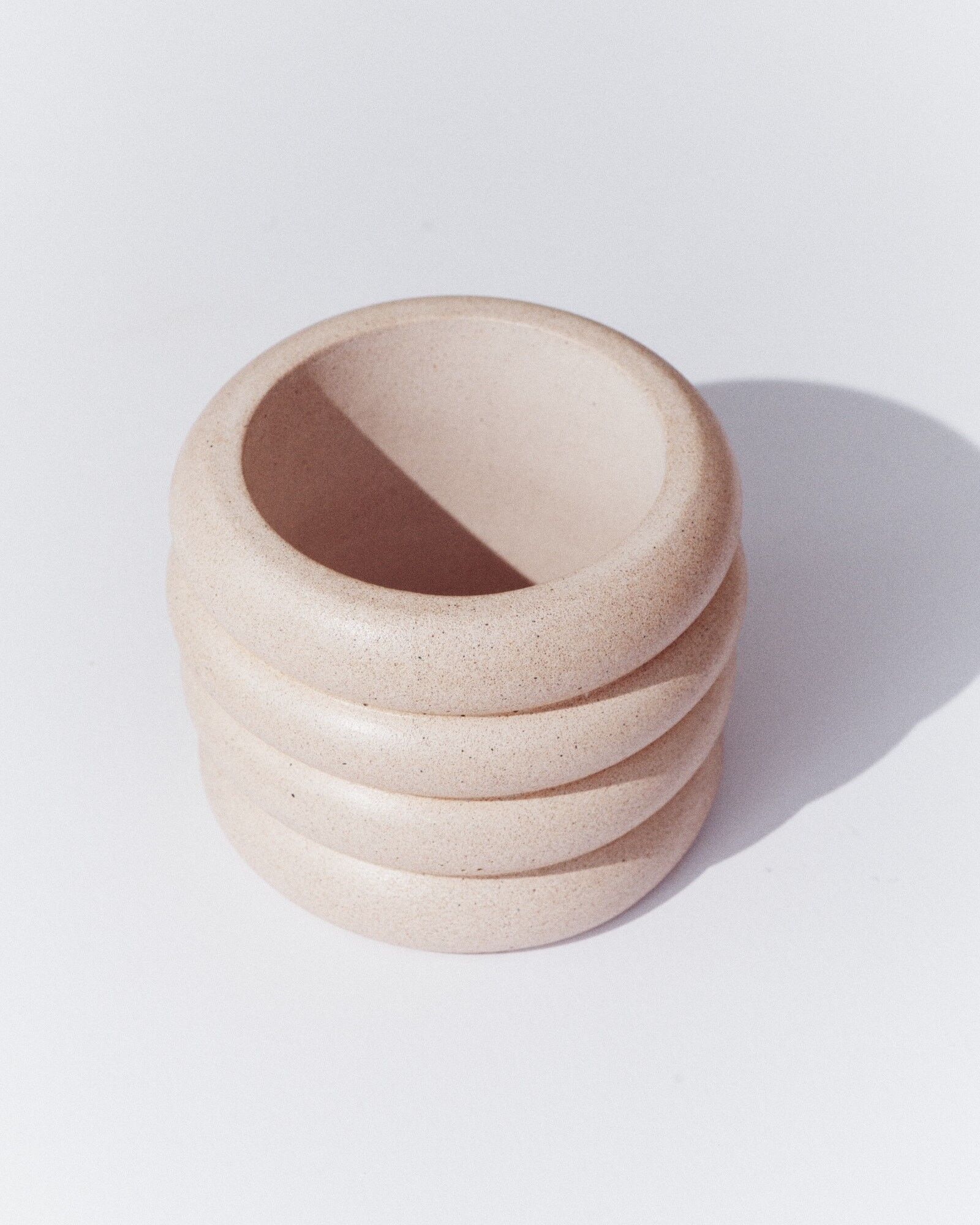 Ocher 'Théza' Plant Pot