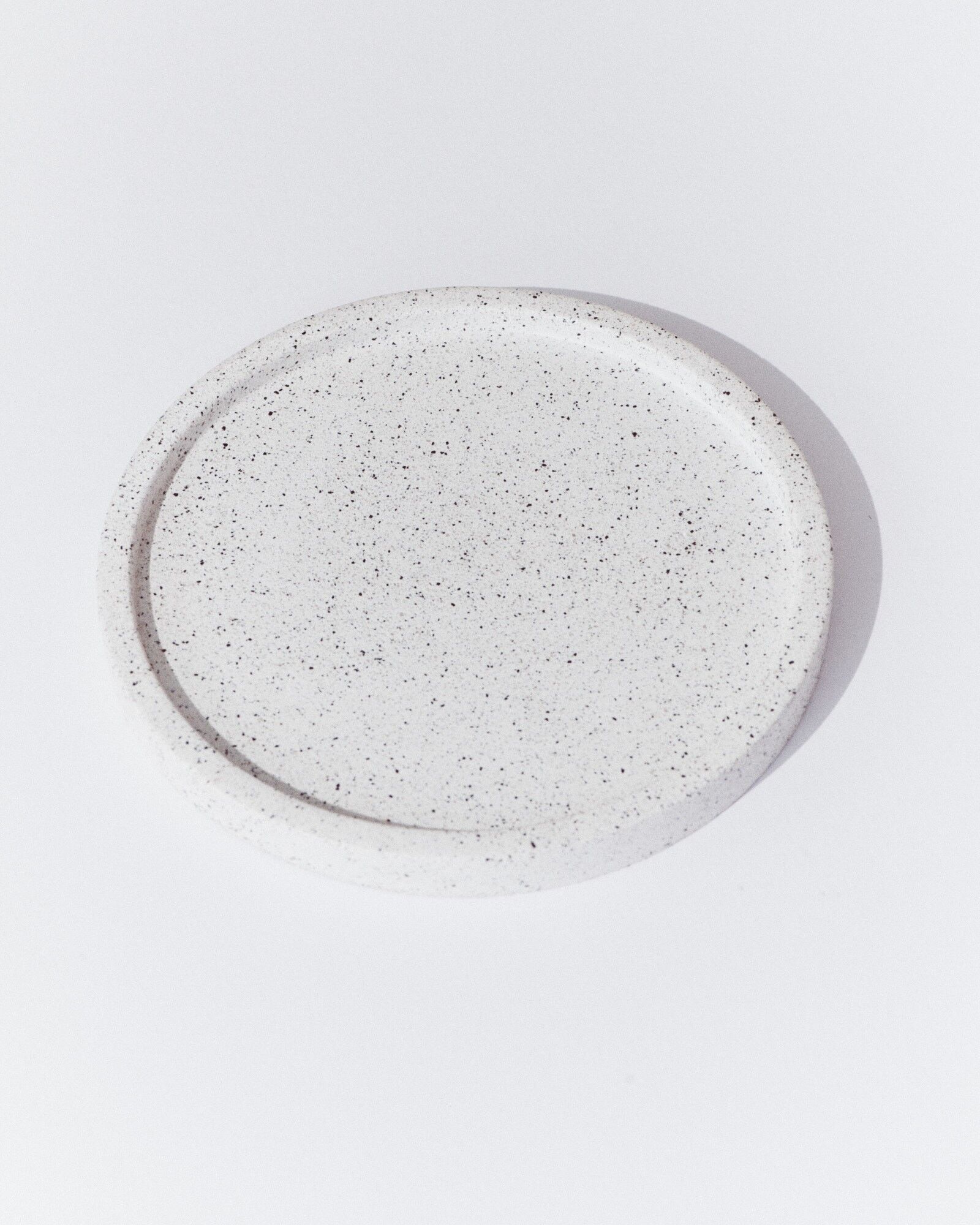 Large plate ‘Sorède’ Chalk