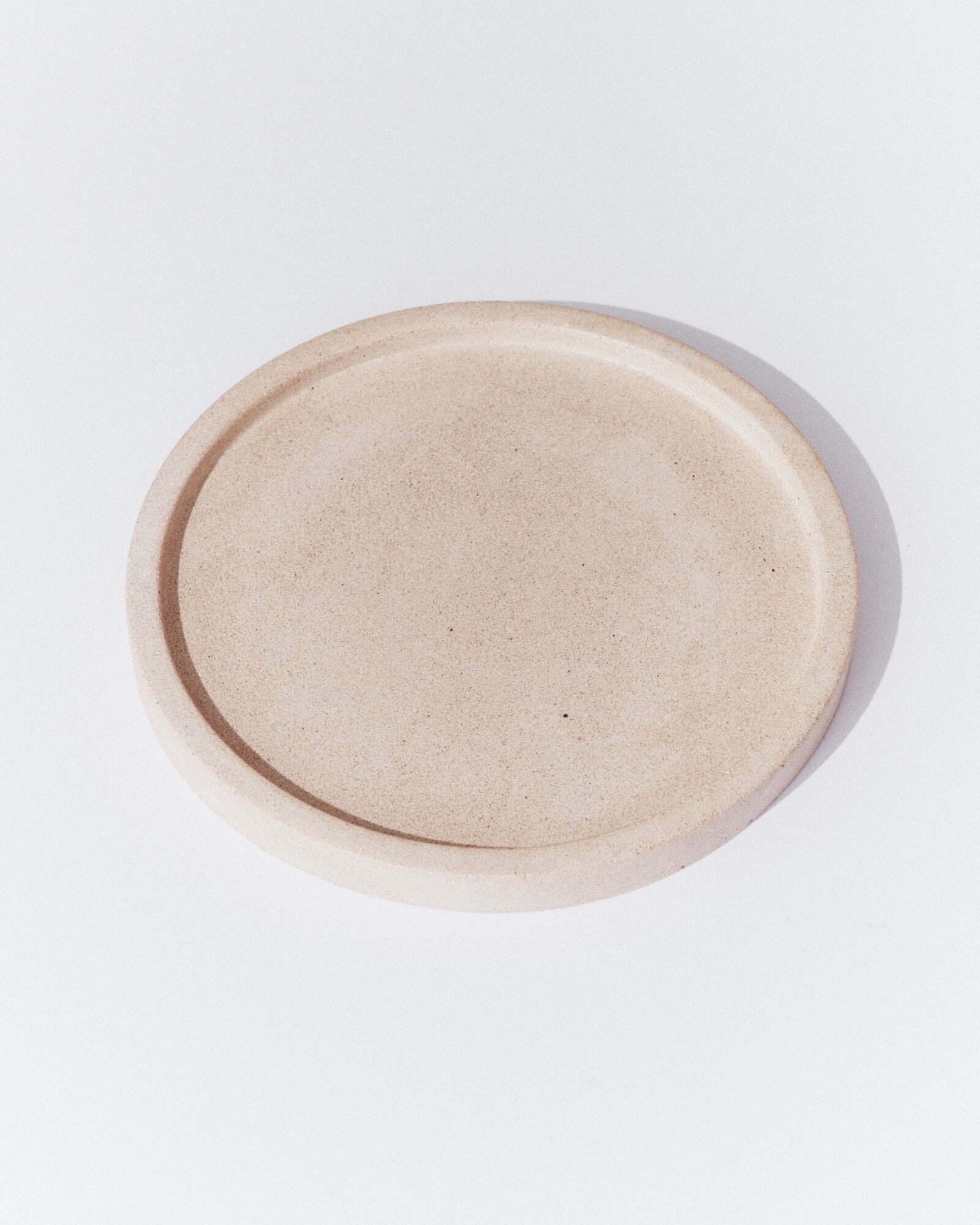Large plate ‘Sorède’ Ocher