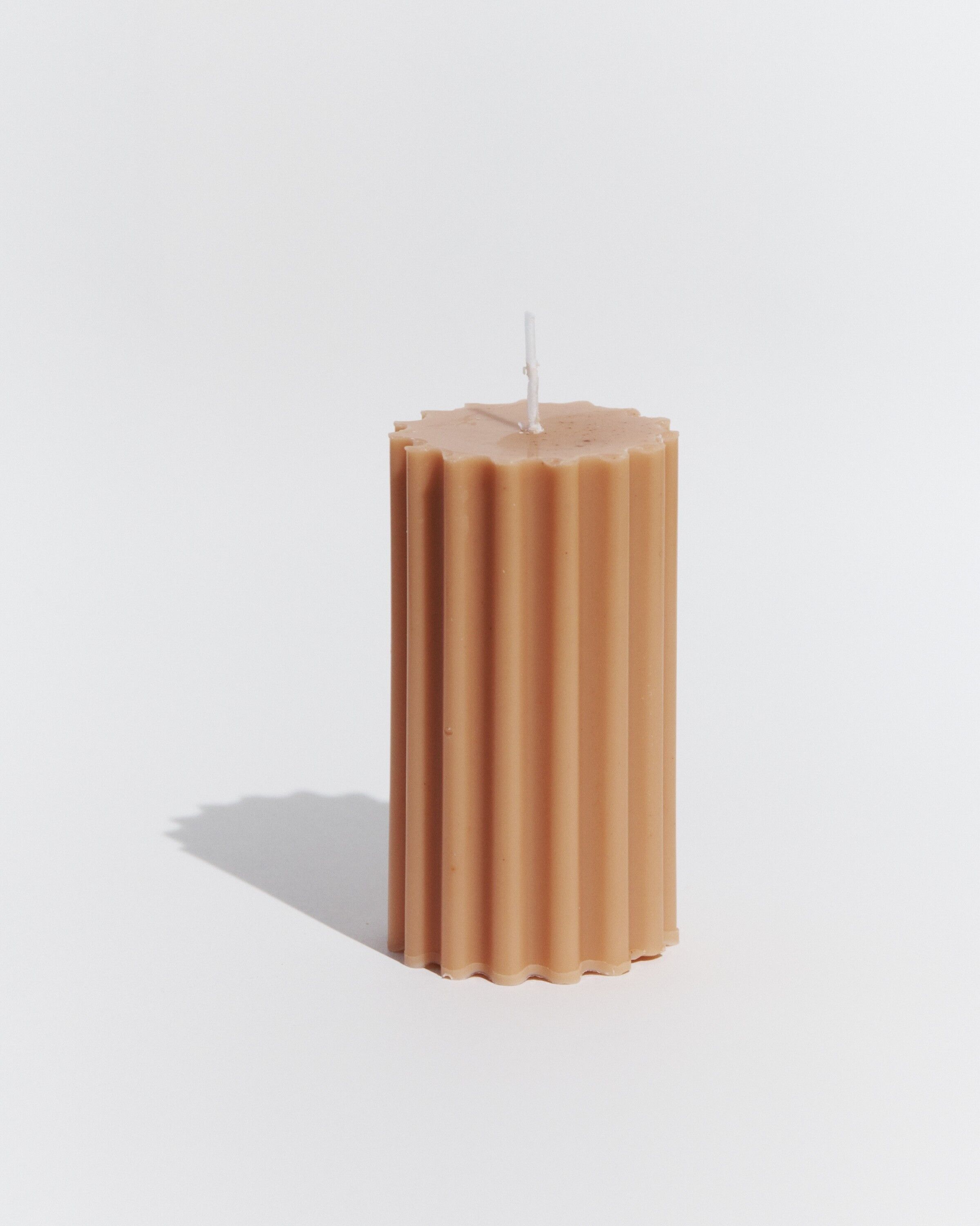 ‘Baixas’ Laurel Pillar Candle
