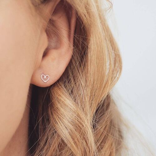 Tiny earrings - Heart stud earrings