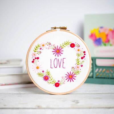 Kit de bordado hecho a mano con corazón de amor floral, arte de aro