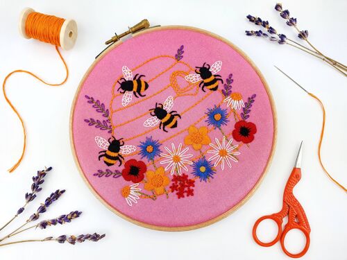 Honey bees Handmade Embroidery Pattern Fabric Pack