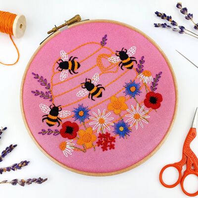 Honey bees Handmade Embroidery Pattern Fabric Pack