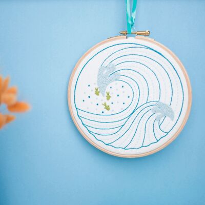 Kit de bordado hecho a mano Ocean Waves Hoop Art