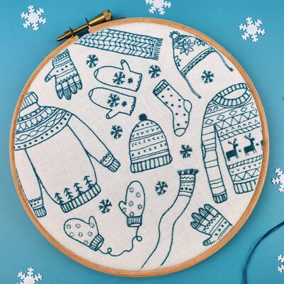 Winter Woolies Kit de bordado hecho a mano de Navidad Hoop Art