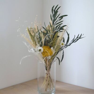 Achillea Dried Flower Posy With Glass Cylinder Vase