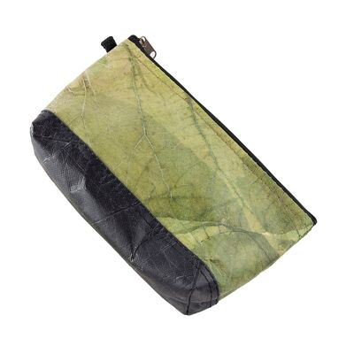 Riverside Wash Bag in Leaf Leather - Leaf Green