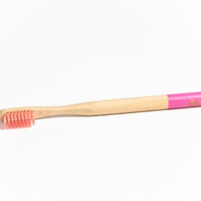 Spazzolino da denti in bambù rosa
