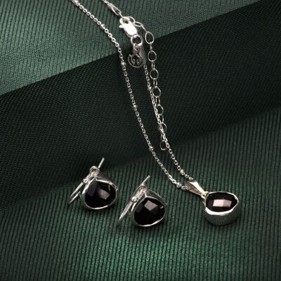 Pear-Shaped Black Onyx Jewellery Set in Sterling Silver - 16"+2"