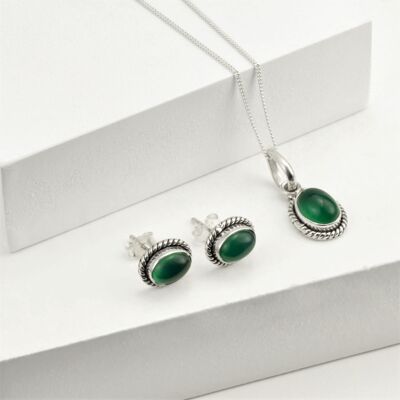 Oval Green Onyx Jewellery Set in Sterling Silver - 18"