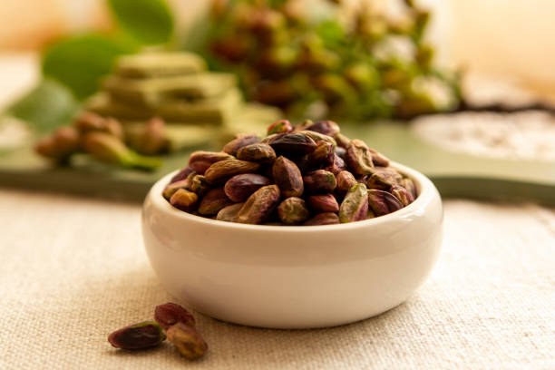 Organic shelled pistachios PDO from Bronte, Sicily - 500g - HECOSFAIR