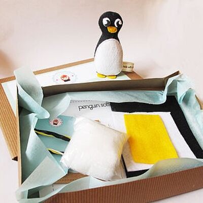 Machen Sie Ihr eigenes Pinguin-Softie-Spielzeug-Nähset