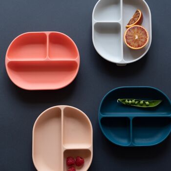 Assiette compartimentée en silicone - Blush- EKOBO 3