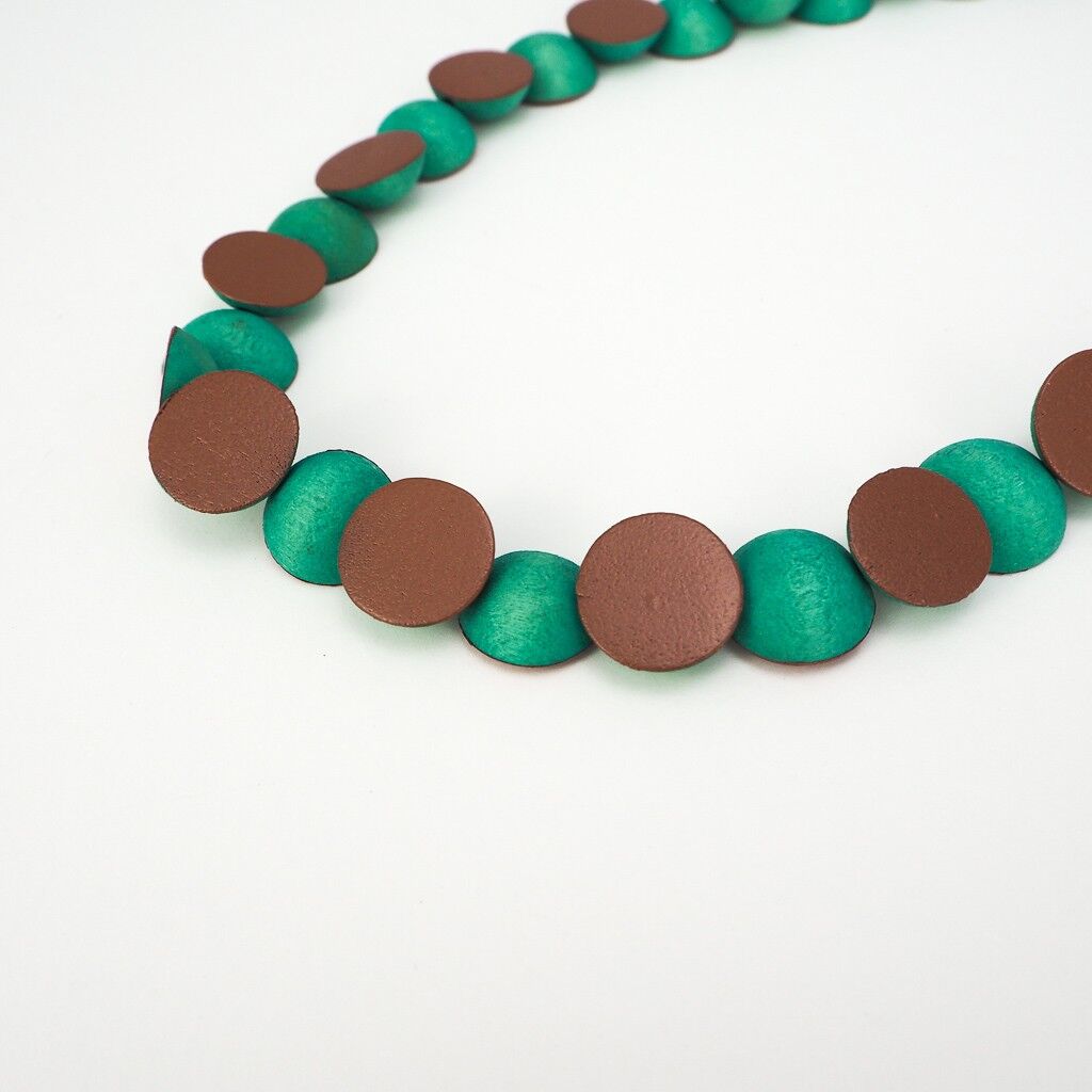 Collana di legno 22