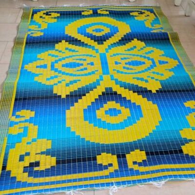 Tapis plastique africain double face, bleu taille moyenne