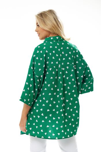 Liquorish White Heart Print Shirt en vert 20