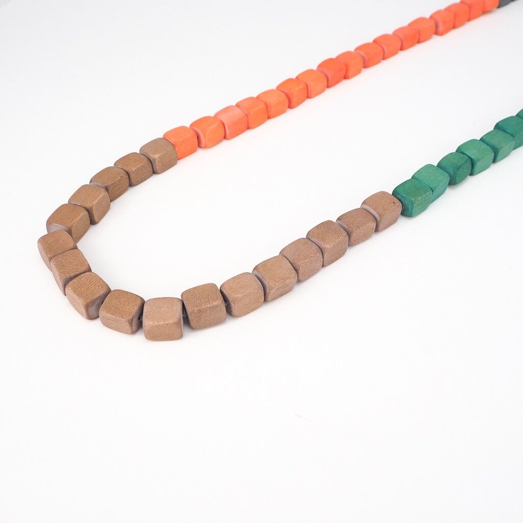 Collana in legno 52- Combinazione arancione