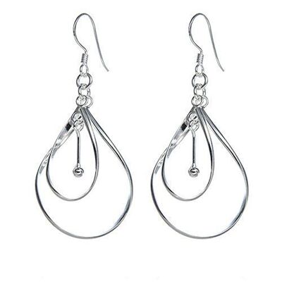 Belles grandes boucles d'oreilles pendantes