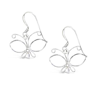 Hermosos aretes de mariposa