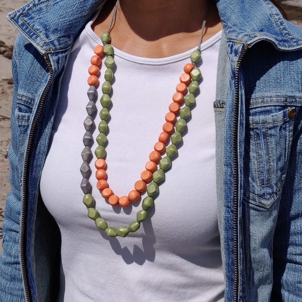 Collana in legno 55- Combinazione di carote