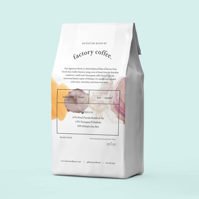 1 kg di caffè in grani di caffè di fabbrica