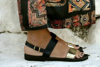 Minimalistes avec une bride arrière, ces sandales à deux brides sont la chaussure parfaite au quotidien - Sandale en cuir fait main : Alcestis 1