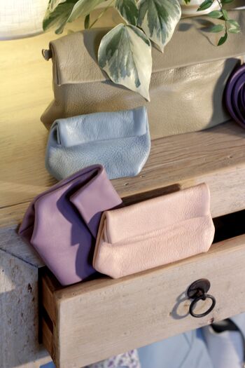 Pochette Medium en cuir Lilas 4