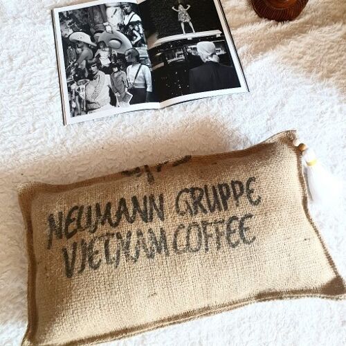 Coussin de sol en sac de cafe toile de jute recyclee vietnam neumann