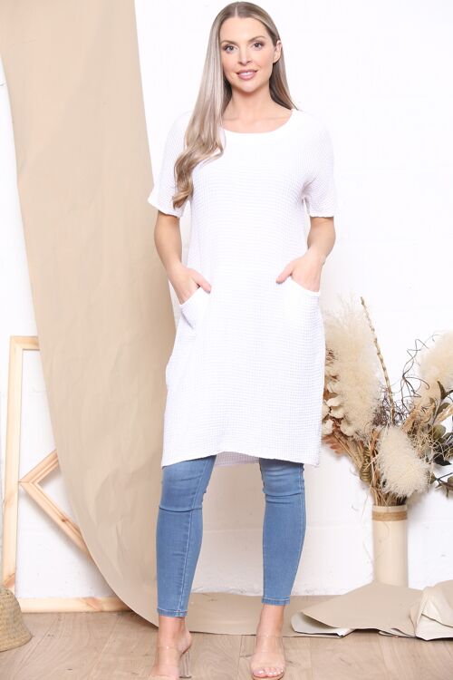 White  waffle texture dress with pockets