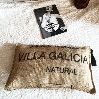 Coussin de sol en sac de cafe toile de jute recyclee salvador villa galicia