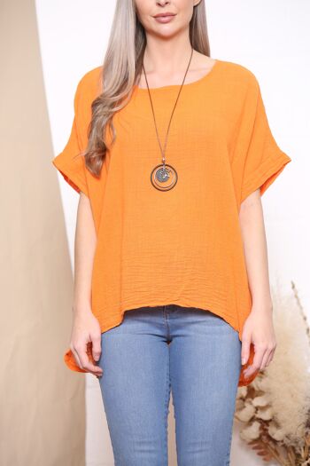 Top d'été orange avec collier 4