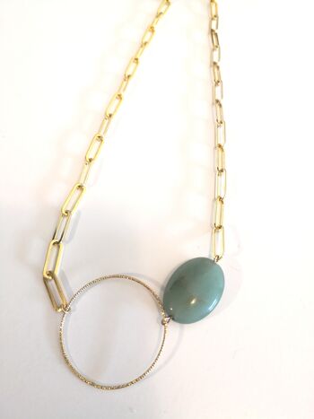 Chapeau avec collier bijou agate verte 3