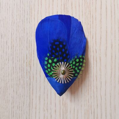 blue polka dot feather clip hair clip, brooch, mother's day jewelry, fashion accessories, colorful jewelry