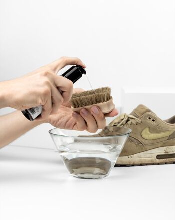 Le nettoyant | Concentré de nettoyage pour baskets avec brosse à chaussures 3