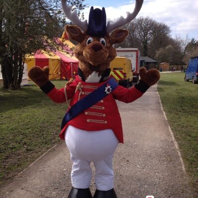 Costume de mascotte personnalisable de renne, de caribou en costume de cirque.