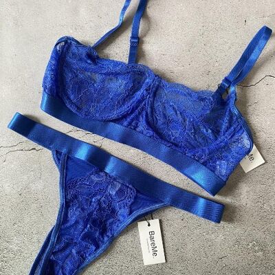 The Balconette Bra - M - Electric Blue