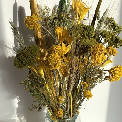 Bouquet de fleurs séchées jaunes et vertes