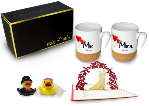 MIAMIO - Kaffeetassen Mr & Mrs als Hochzeitsgeschenk für Brautpaar Tassen mit Korkboden + Badeenten + Grußkarte Geschenkset (Hochzeit)